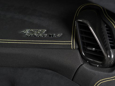 Used 2014 Ferrari 458 Speciale Coupe RWD image 27