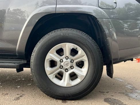Used 2021 Toyota 4Runner SR5 Premium w/ Moonroof Package AWD/4WD image 14
