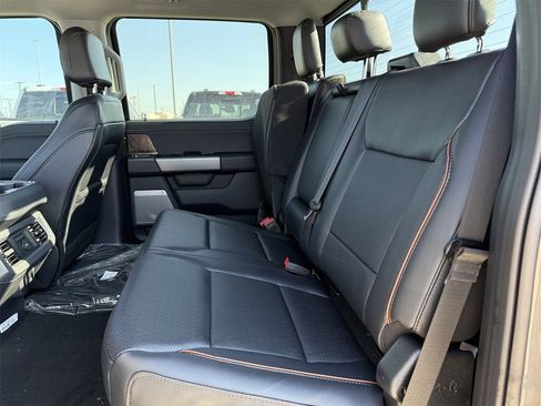 New 2026 Ford F250 Lariat w/ Chrome Package image 43