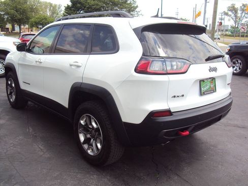 Used 2019 Jeep Cherokee Trailhawk AWD/4WD image 4