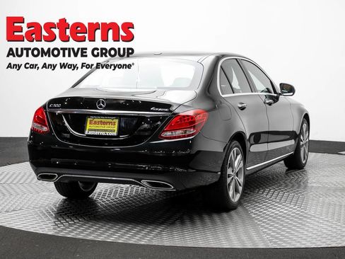 Used 2018 Mercedes-Benz C 300 4MATIC Sedan image 5