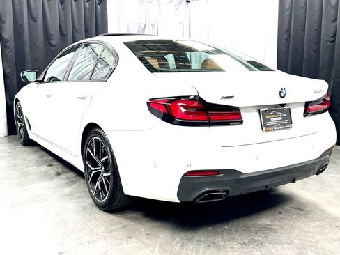 Used 2022 BMW 530i xDrive w/ M Sport Package image 7