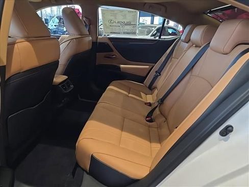 New 2025 Lexus ES 350 w/ Luxury Package image 33