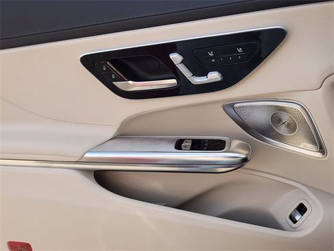 Used 2024 Mercedes-Benz CLE 300 4MATIC Coupe image 24