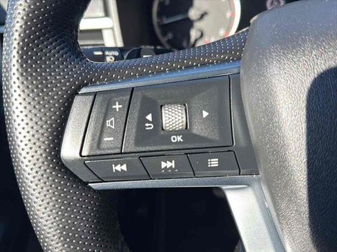 Used 2022 Mitsubishi Outlander SE image 19