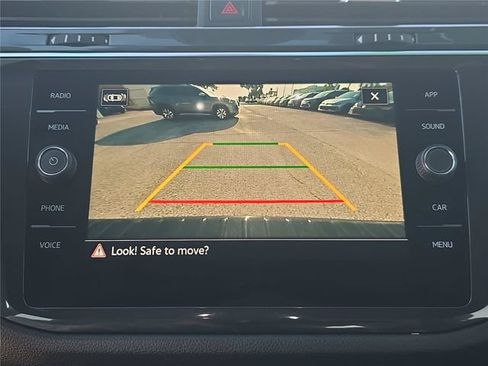 Used 2023 Volkswagen Tiguan SE R-Line FWD image 18