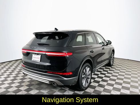 Used 2022 Lincoln Corsair Reserve w/ Elements Package image 10