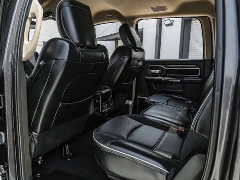 Used 2019 RAM 3500 Laramie AWD/4WD image 35