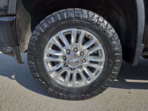 Used 2020 Chevrolet Silverado 2500 High Country w/ Z71 Off-Road Package AWD/4WD image 7