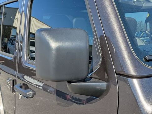 Used 2025 Jeep Wrangler Unlimited Rubicon image 11