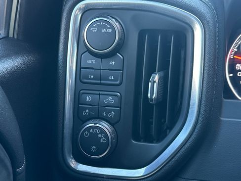 Used 2021 Chevrolet Silverado 1500 LT Trail Boss image 41