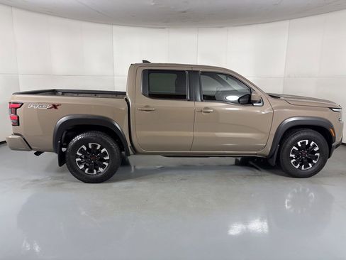 Used 2024 Nissan Frontier Pro-X image 9