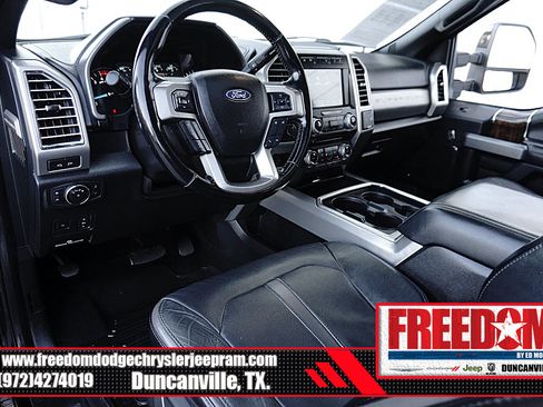 Used 2017 Ford F250 Platinum w/ Platinum Ultimate Package AWD/4WD image 10