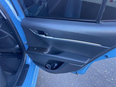 Used 2023 Toyota Camry SE w/ Convenience Package image 10