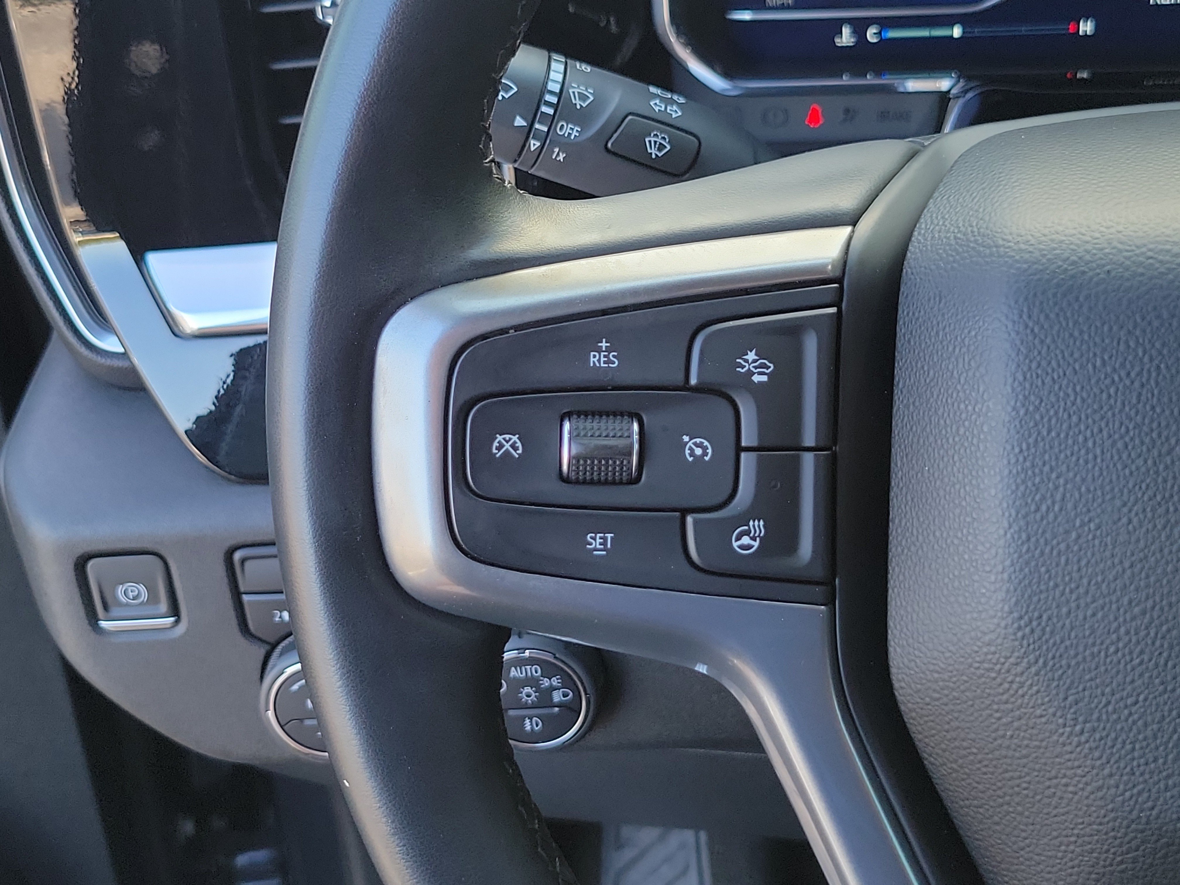 Used 2024 Chevrolet Silverado 1500 RST AWD/4WD image 27
