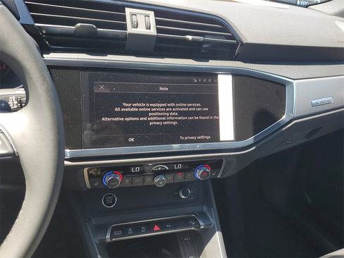 New 2025 Audi Q3 2.0T Premium image 12