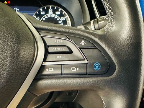 Used 2022 INFINITI QX50 Luxe AWD/4WD image 17