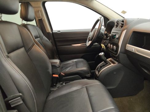 Used 2017 Jeep Compass High Altitude AWD/4WD image 21