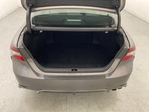 Used 2022 Toyota Camry SE AWD/4WD image 37