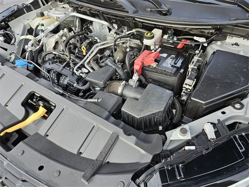 Used 2021 Nissan Rogue SL w/ Premium Package image 18