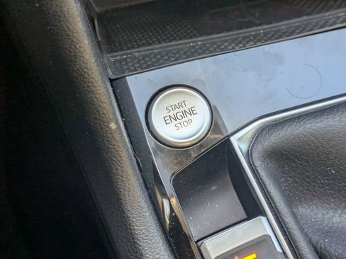 Certified 2024 Volkswagen Taos SEL image 28