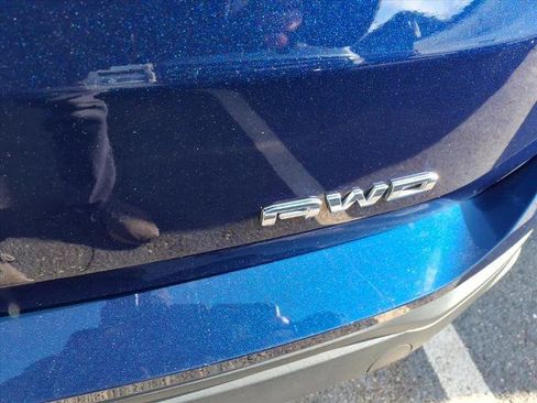 Certified 2022 GMC Terrain SLE w/ Driver Convenience Package image 11