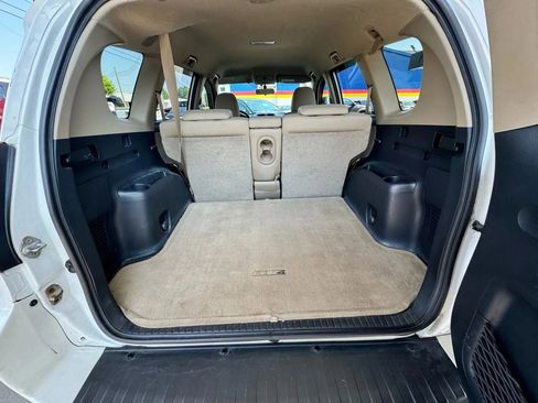 Used 2009 Toyota RAV4 Limited image 17