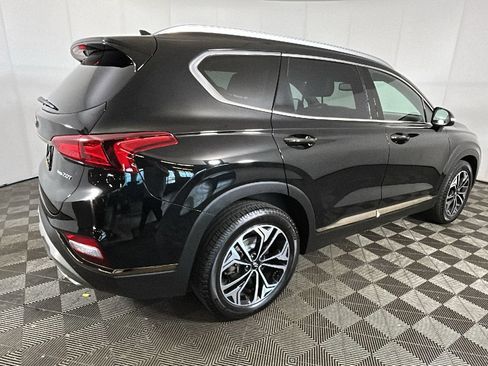 Used 2019 Hyundai Santa Fe AWD image 3