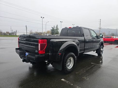 Used 2022 Ford F350 Platinum image 6