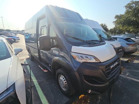 Used 2024 RAM ProMaster 3500 image 2