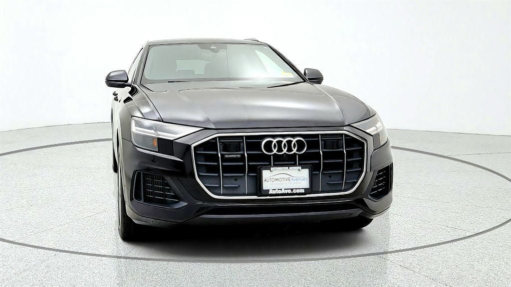 Used 2019 Audi Q8 Premium Plus w/ Premium Plus AWD/4WD image 2