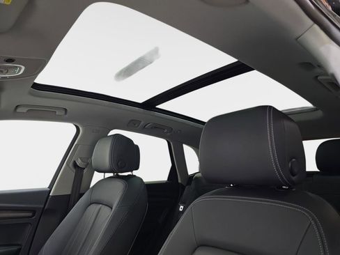 Used 2023 Audi Q5 2.0T Premium w/ Convenience Package image 30