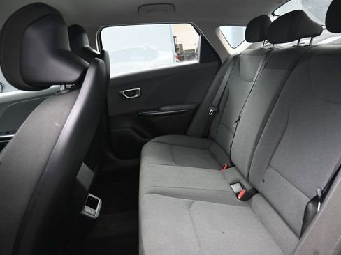 Used 2025 Kia K4 FWD image 22