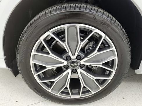 Used 2025 Audi Q5 Premium Plus w/ Premium Plus AWD/4WD image 92