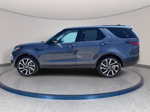 Certified 2025 Land Rover Discovery S image 8