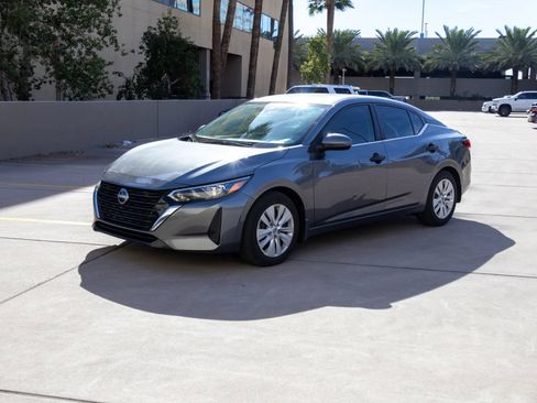 Used 2024 Nissan Sentra S FWD image 8