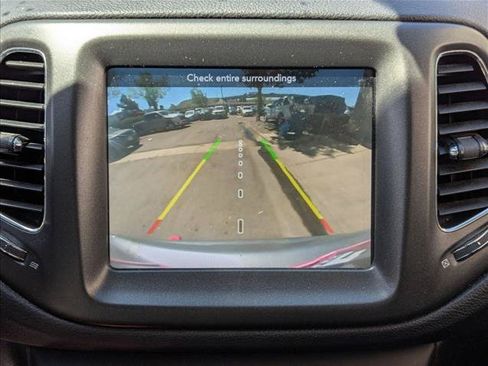 Used 2020 Jeep Compass Trailhawk AWD/4WD image 13