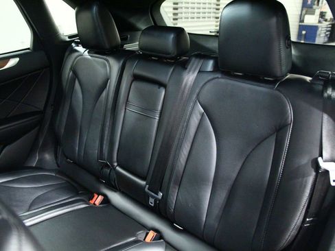 Used 2017 Lincoln MKC Reserve w/ Lincoln MKC Climate Package image 29