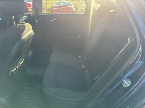 Used 2017 Kia Optima LX FWD image 11