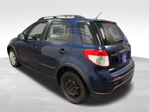 Used 2010 Suzuki SX4 Hatchback image 2