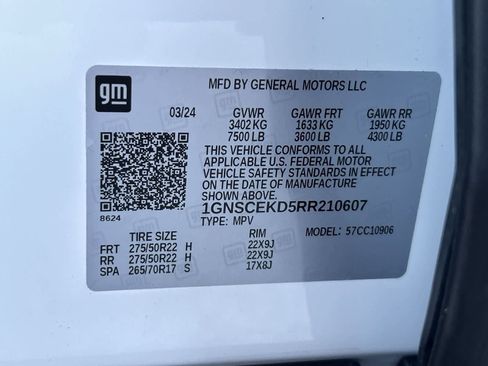 Used 2024 Chevrolet Suburban RST image 21