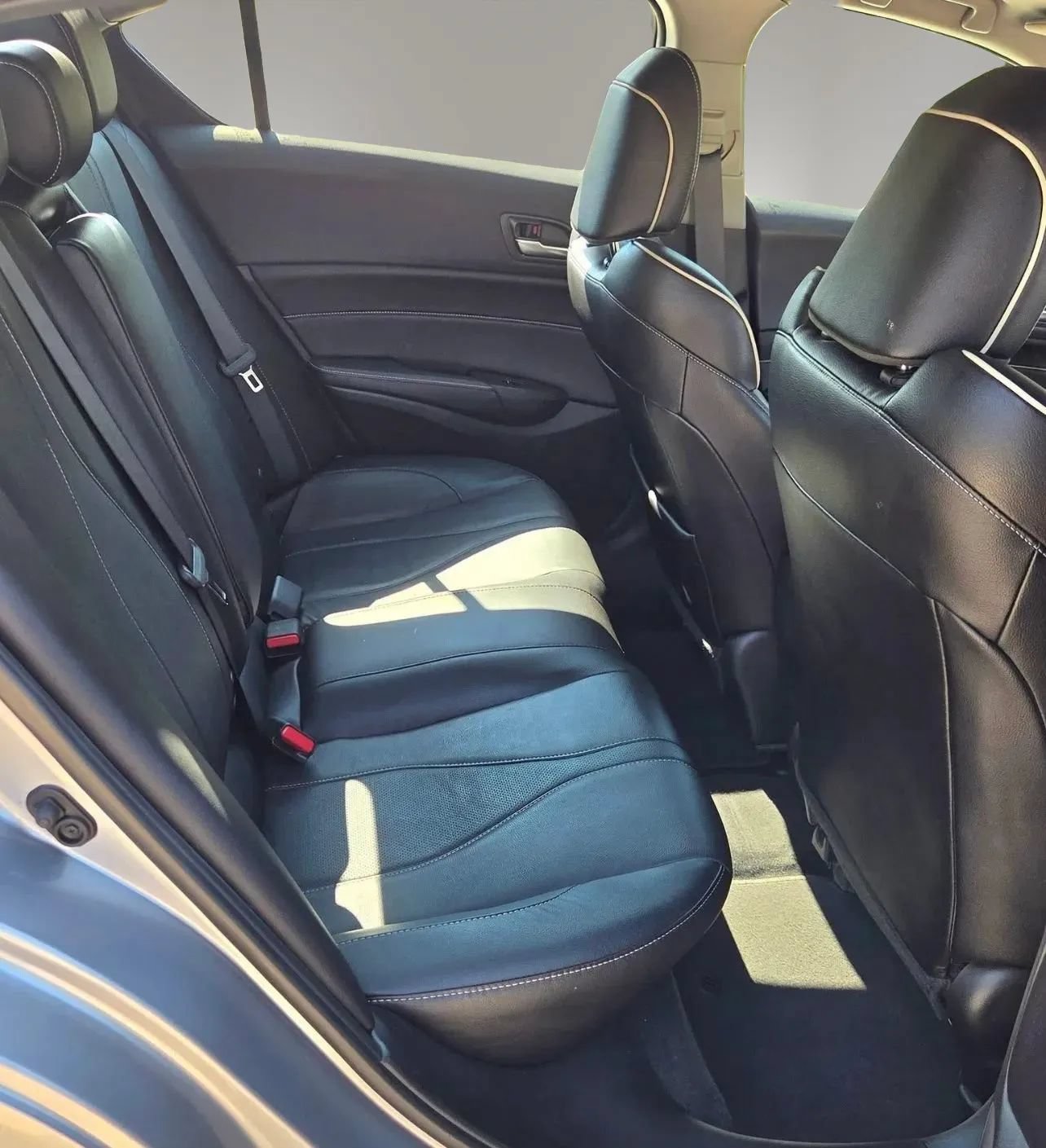 Used 2020 Acura ILX FWD image 9