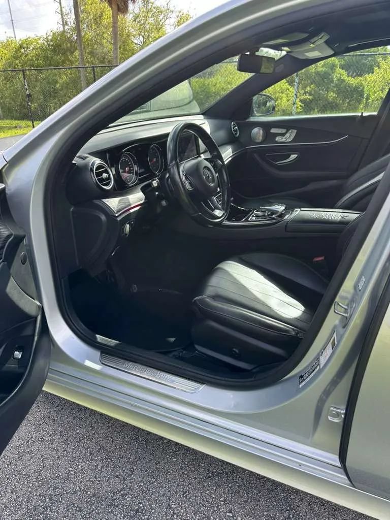 Used 2017 Mercedes-Benz E 300 image 8