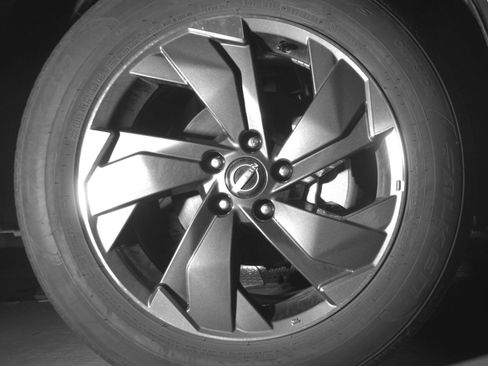 Used 2025 Nissan Rogue SV FWD image 16