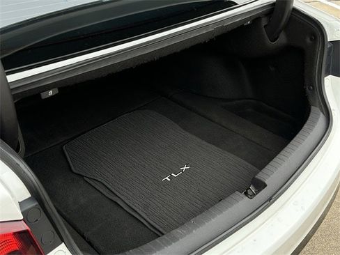 Used 2018 Acura TLX 3.5L Tech & A-Spec Pkgs image 32