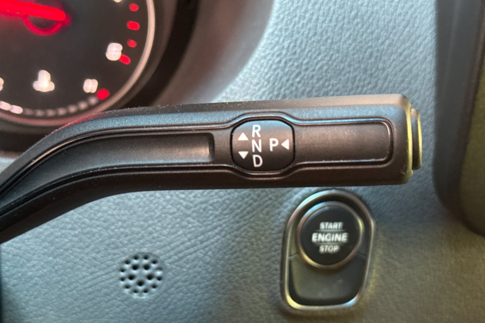 Used 2025 Mercedes-Benz Sprinter 2500 image 28