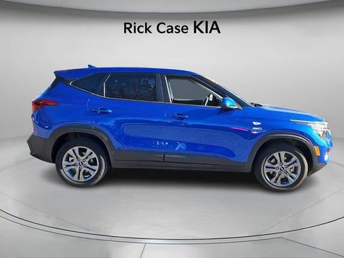 Used 2023 Kia Seltos LX image 4