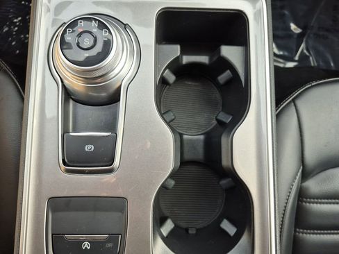 Used 2024 Ford Edge SEL image 24