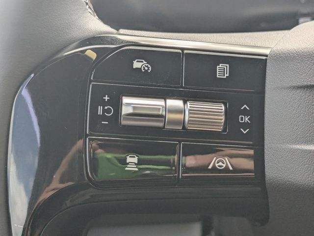 New 2027 Kia Carnival FWD image 27