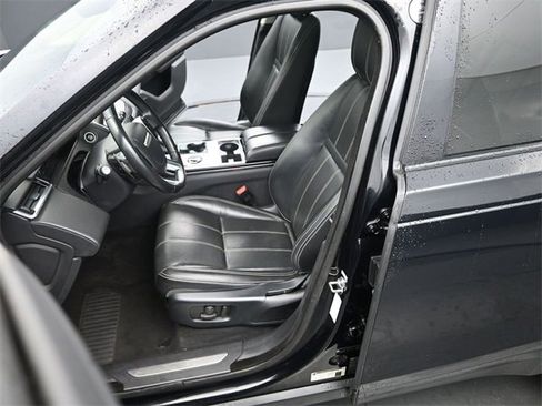 Used 2020 Land Rover Range Rover Velar S image 11